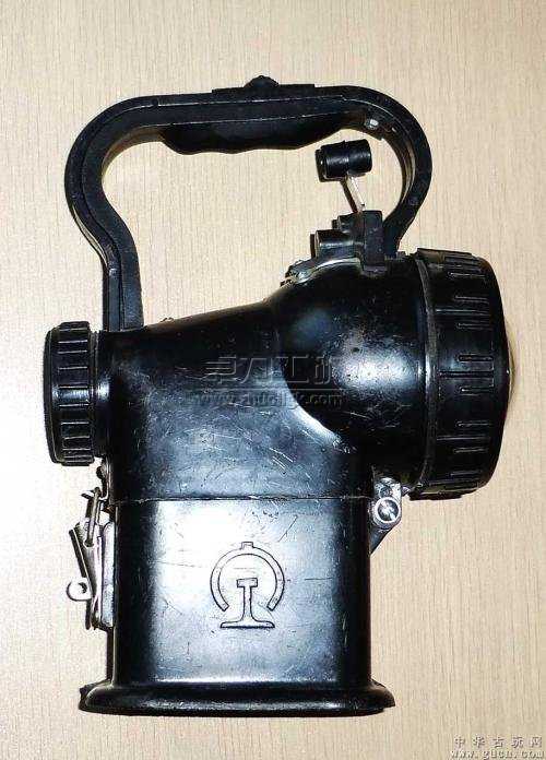 �F·��̖��