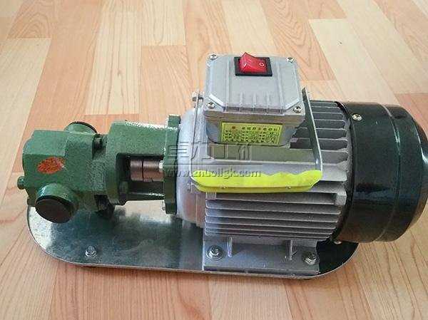 WCB΢���X݆�ͱ�