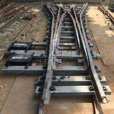 ���_����